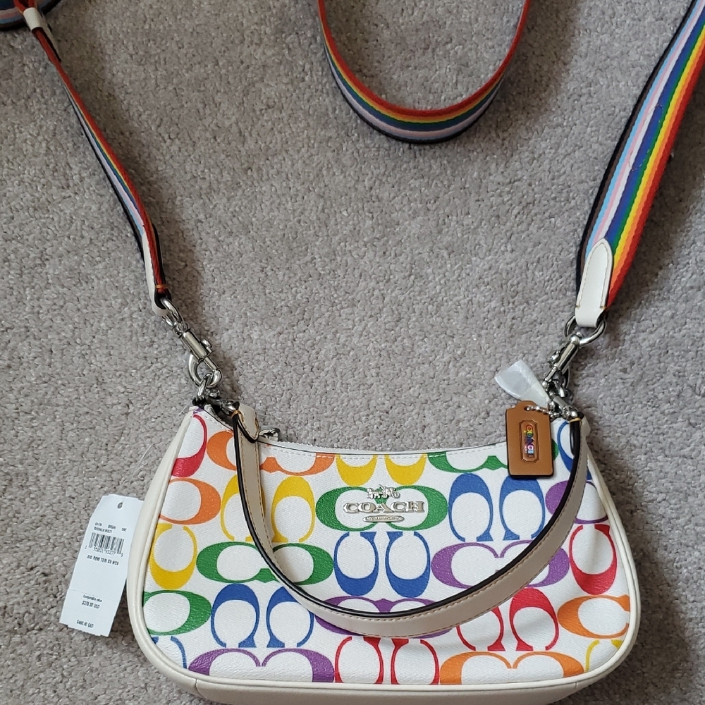 Coach Multicolor Signature Shoulder Bag rainbow bolor